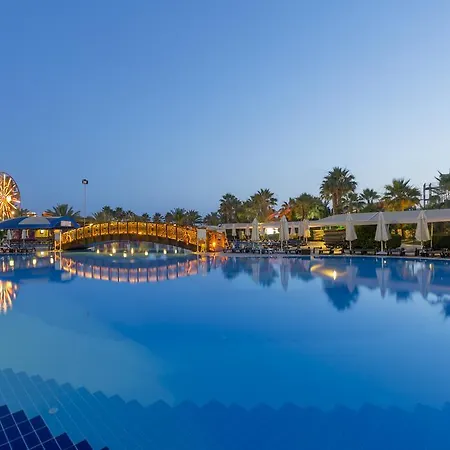 Resort Mukarnas & 5*